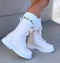 Load image into Gallery viewer, LETS CHILL fuzzy socks